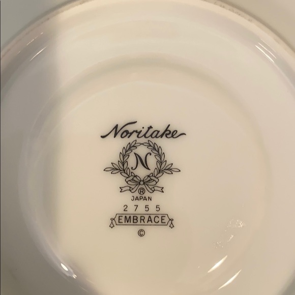 Noritake Embrace pattern cup and saucer - Picture 5 of 7